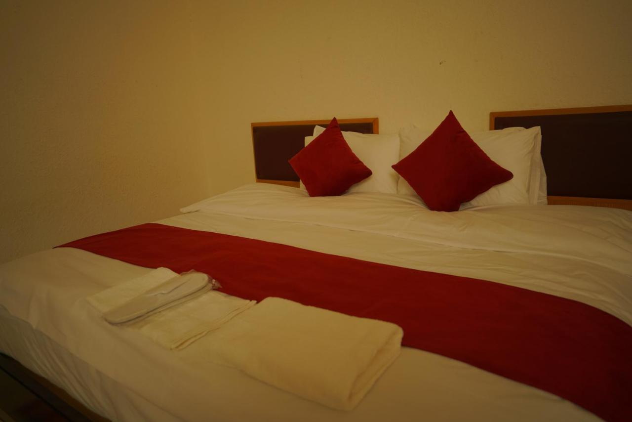 Petra Home Hotel Wadi Musa Exterior photo