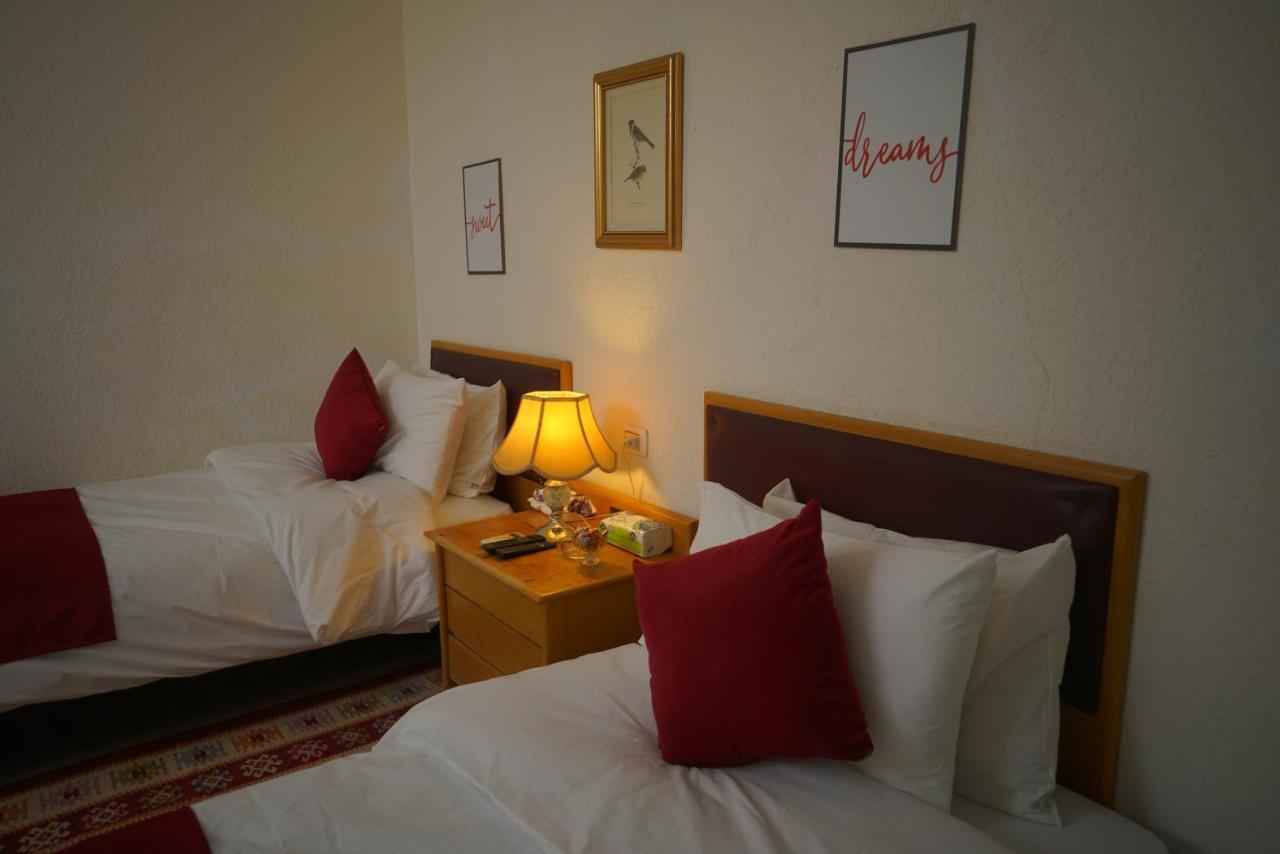 Petra Home Hotel Wadi Musa Exterior photo